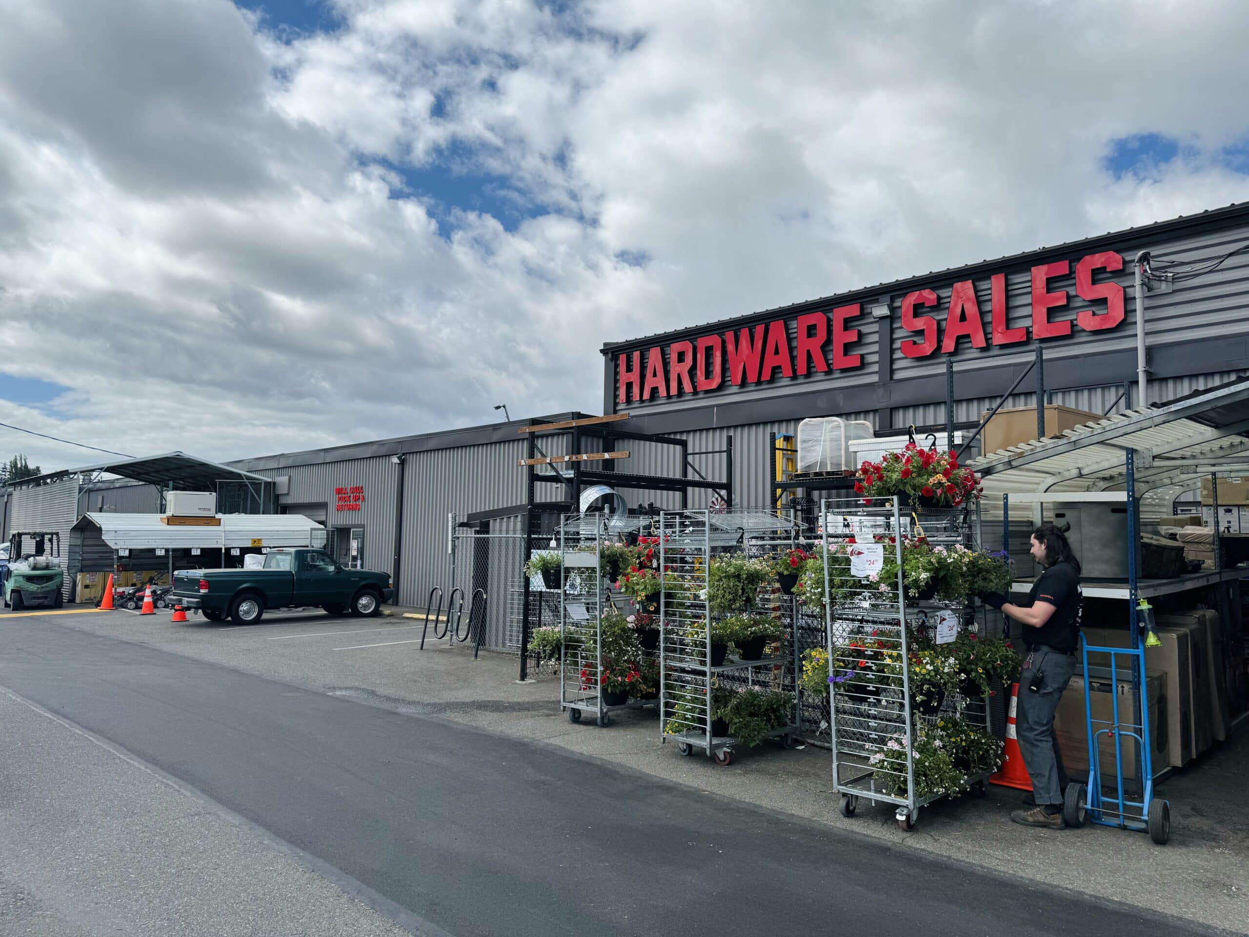 hardware sales bellingham